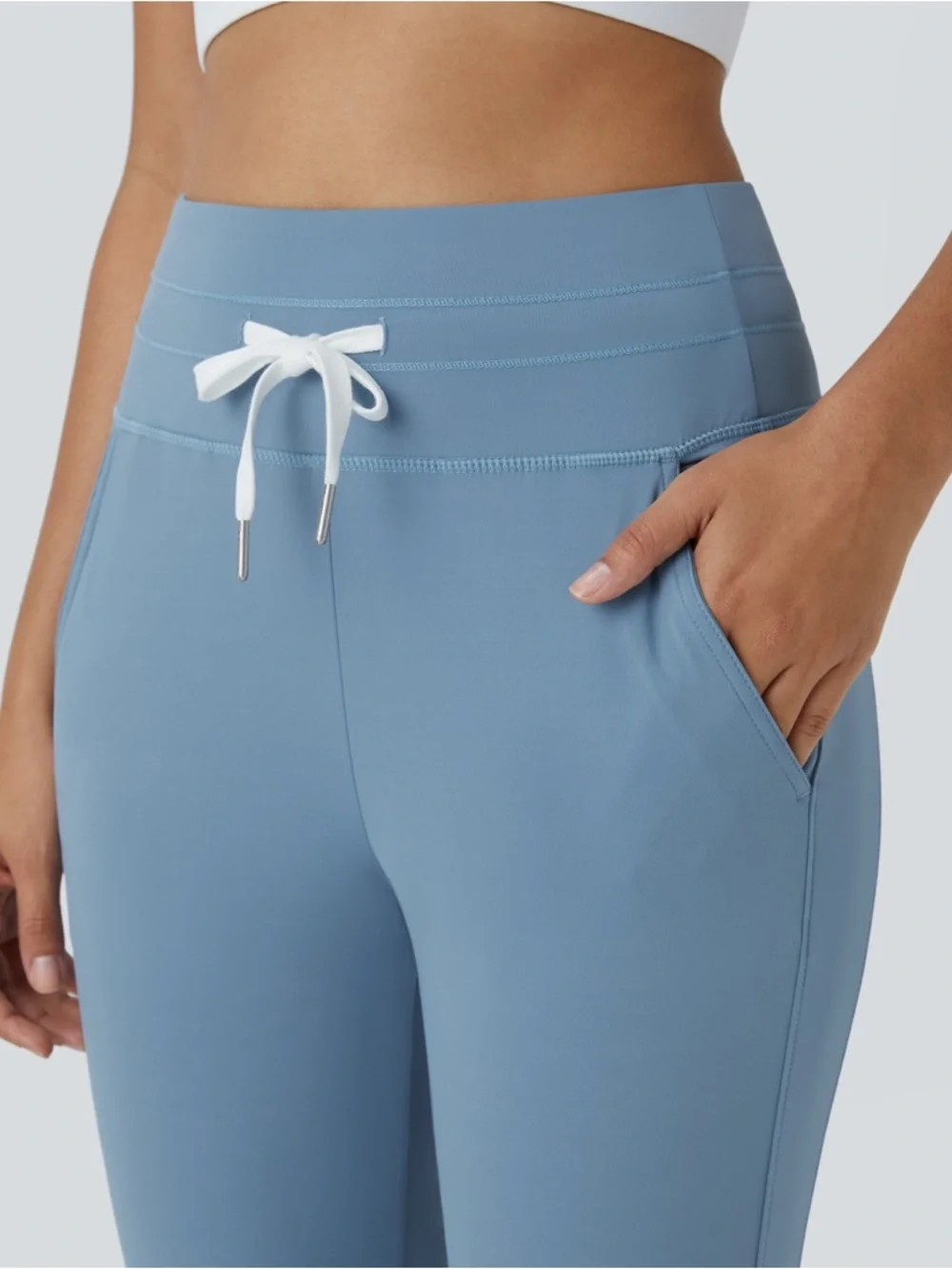 Halara SoftlyZero™ Plush High Waisted Pocket Joggers - Picture 4 of 7